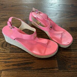 *NWOT* MICHAEL KORS Pink Saffiano Leather Thong Espadrilles